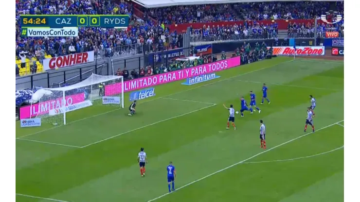 Caraglio le está dando la clasificación al Cruz Azul.