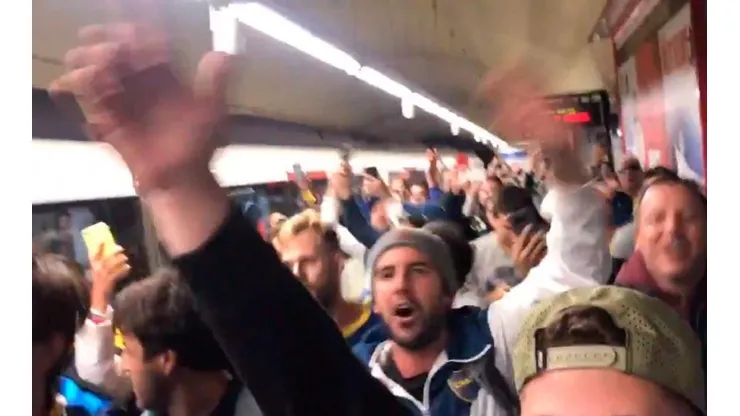 Fiesta en el metro de Madrid.