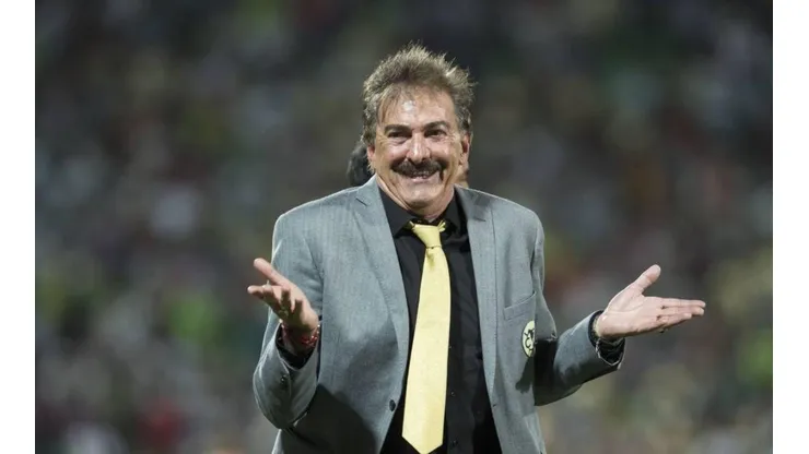 La Volpe se sumó a los elogios a Maradona en México