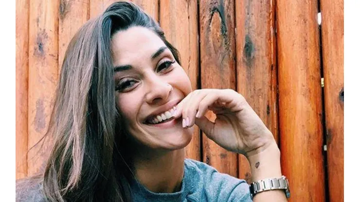Me bajó la presión: Ivana Nadal se puso una malla enteriza y posó de espaldas