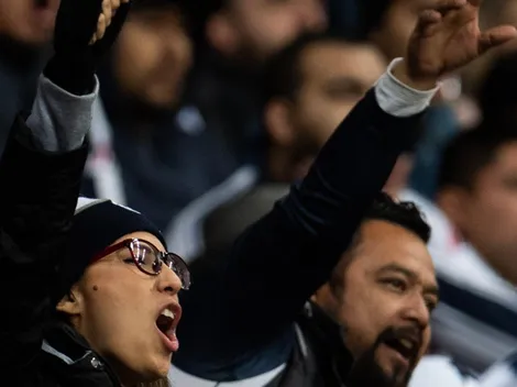 La postal de la Liguilla: familiares de los fallecidos rumbo a Torreón llevaron las cenizas al estadio