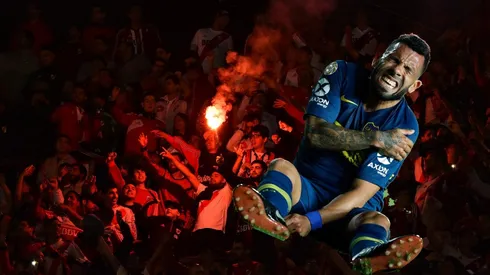 La nueva canción de los hinchas de River, durísimos contra Boca: "Al cobarde de Tevez..."