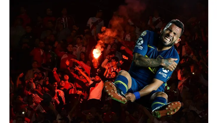 La nueva canción de los hinchas de River, durísimos contra Boca: "Al cobarde de Tevez..."