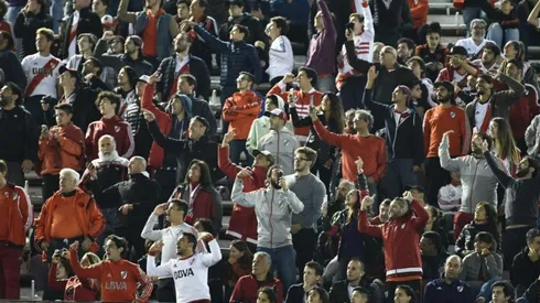 Los hinchas, enojados con la barra en el último partido ante Gimnasia.