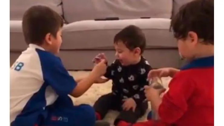 Antonella subió un video de los tres "demonios".