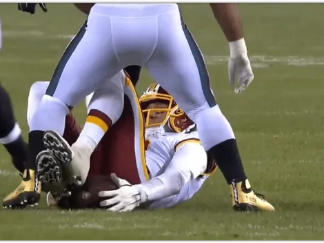 ¡De locos! Mark Sánchez salva una jugada con su...¿Trasero?