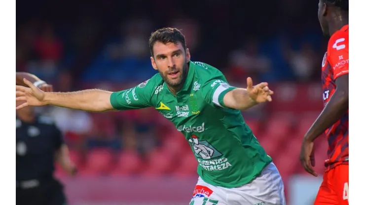 Boselli festejando en León.