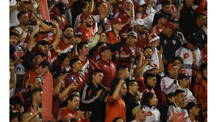 Indignados a más no poder: salieron a la venta las entradas para River y los hinchas explotaron