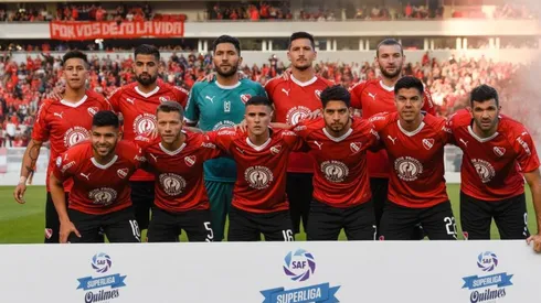El equipo de Independiente antes de jugar contra Boca.