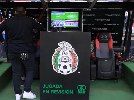 En el partido del Cruz Azul el VAR fue nuevamente un desastre y la gente explotó de bronca