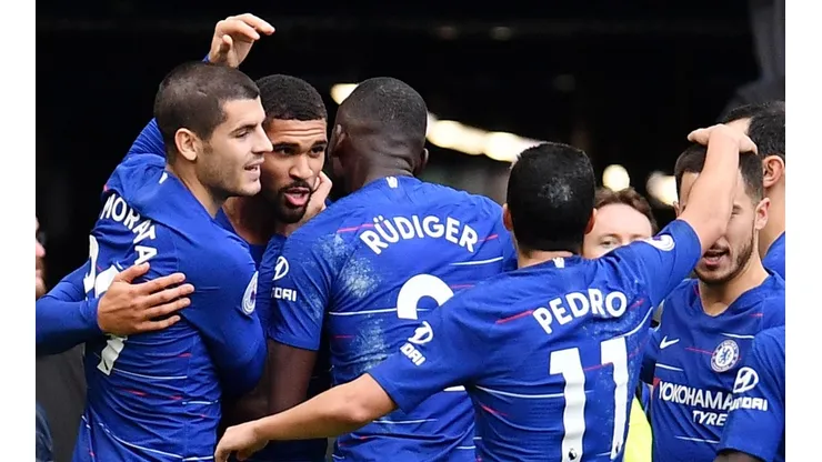 Todo Chelsea celebra una nueva victoria.