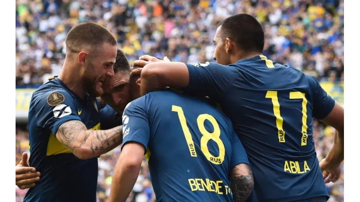Los jugadores de Boca festejando el gol ante River.
