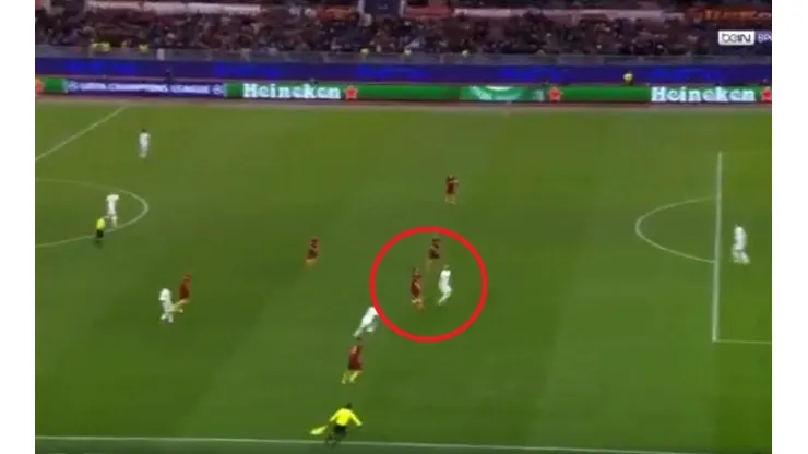 Tomá y hacelo: Fazio cabeceó para atrás y le regaló el gol a Bale