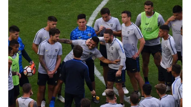 Los jugadores en la práctica de Boca.