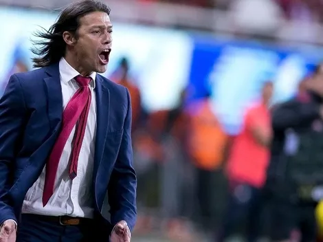 Almeyda es tan crack que hace magia hasta con una botellita de agua