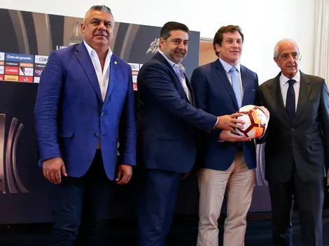 El martes se reúnen presidente de Conmebol, Angelici y D'Onofrio