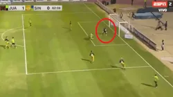 Servio sacó una pelota espectacular.