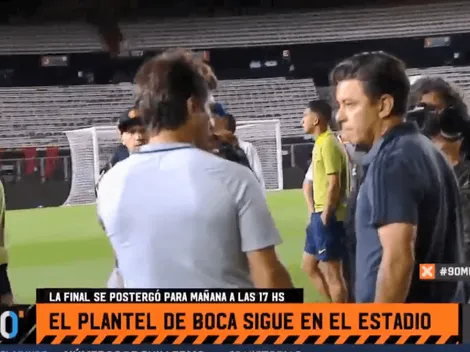 El plantel de Boca salió al Monumental y Gallardo saludó a los jugadores