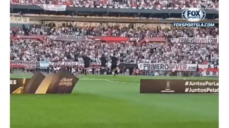 Andrés Cunha, el árbitro de la final, sale a entrar en calor: Más señales de que se juega
