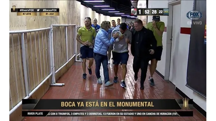 Foto de Carlos Tevez llegando al Monumental.