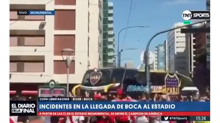 Foto del micro de los jugadores de Boca.
