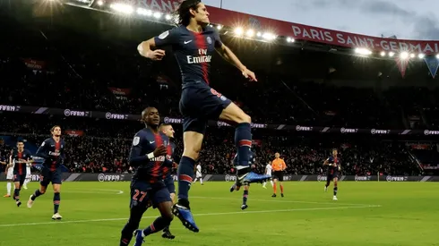 El festejo de Edinson Cavani.