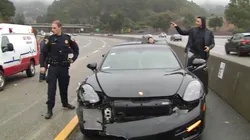 ¡Respiran los Warriors! Stephen Curry sale ileso de un choque múltiple en Oakland