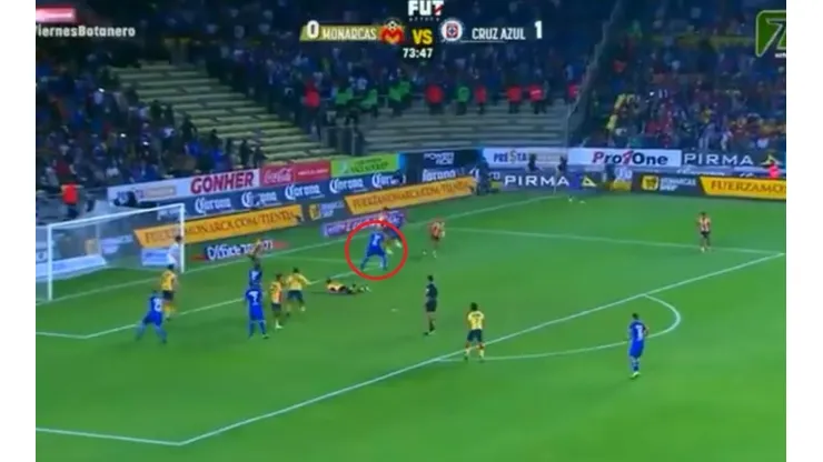 Pablo Aguilar saltó más alto que todos.