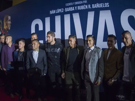 Presentación con todas las luces de la película de Chivas