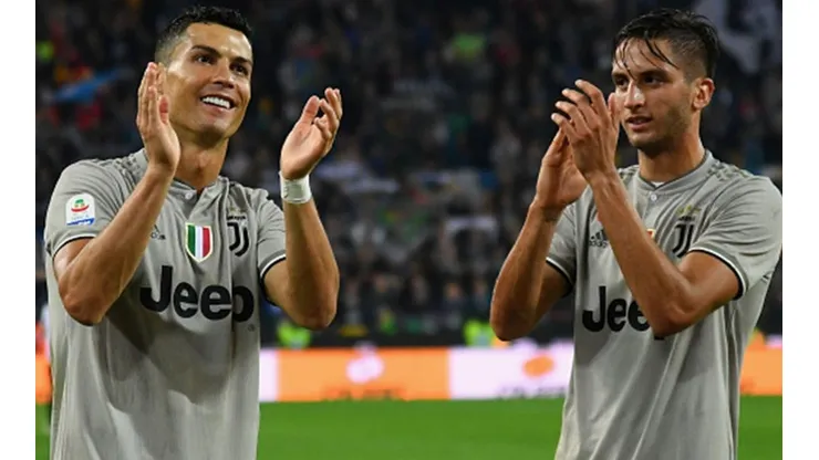 Bentancur subió una foto del vestuario de Juventus, pero todos quedaron locos con el sombrero de Cristiano