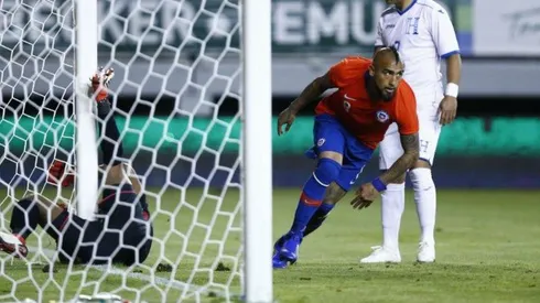 Para que vea Barcelona: el gol tempranero de Vidal con Chile