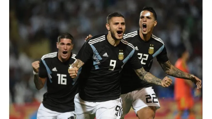 Icardi celebra su primer tanto en la Selección Argentina.