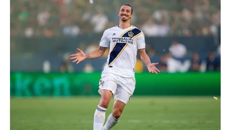 El Milan no se rinde y le hace una oferta formal a Ibrahimovic
