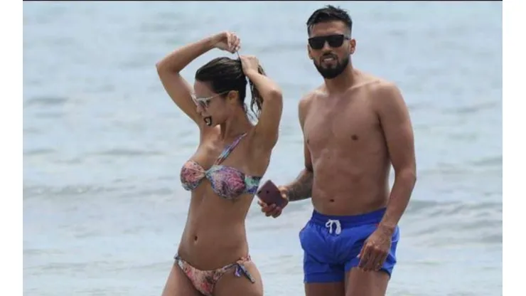 Cálmense, por favor: Garay y su pareja subieron una foto sin ropa compartiendo una ducha
