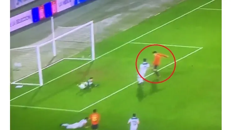 Insólito fallo de Álvaro Morata.