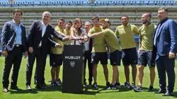 La presentación del reloj en La Bombonera.