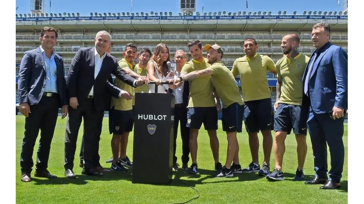 La presentación del reloj en La Bombonera.