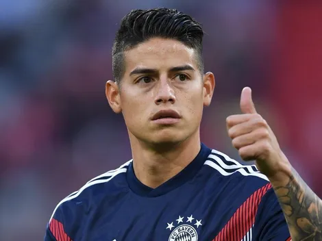 En muletas pero feliz: el posteo de James Rodríguez en las redes por su lesión