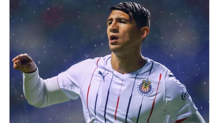 Alan Pulido dejó un curioso mensaje en las redes.