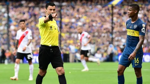 Tenemos árbitro, señores: Conmebol confirmó quién dirigirá el River-Boca