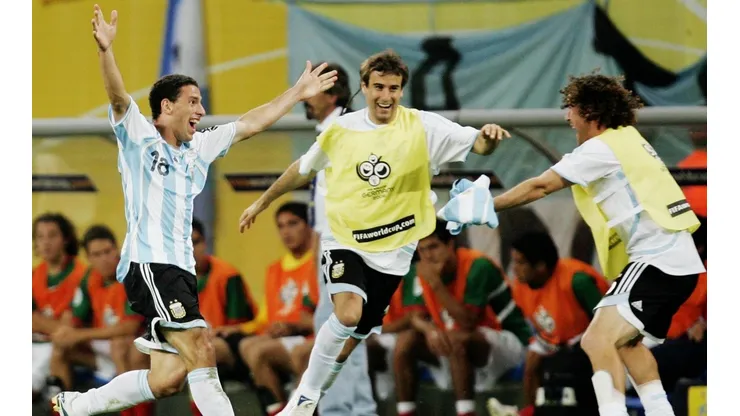 Maxi Rodríguez le anotó uno de los goles más dolorosos a México.