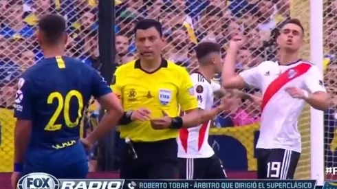 ¿Y el VAR? El árbitro del Boca-River habló sobre los gestos de Borré