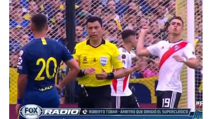 ¿Y el VAR? El árbitro del Boca-River habló sobre los gestos de Borré