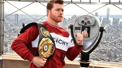 Canelo entrena duro para la pelea de diciembre.