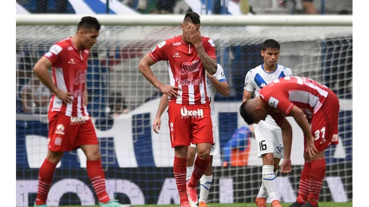 Patronato vs San Martín de Tucuman por la Superliga.