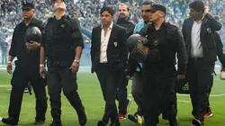 A poco que llegue River a La Bombonera, la policía revisó el vestuario del Millonario