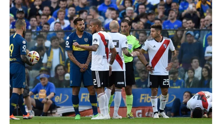 Foto de los jugadores de Boca y River.