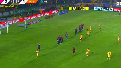 Tremendo gol de Gignac.