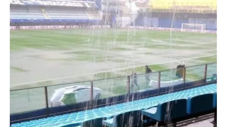 La Bombonera inundada por las lluvias.
