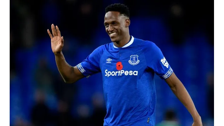 Yerry Mina con la camiseta de Everton.